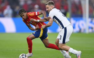 Euro 2024 final: Gary Neville points out England's persistent